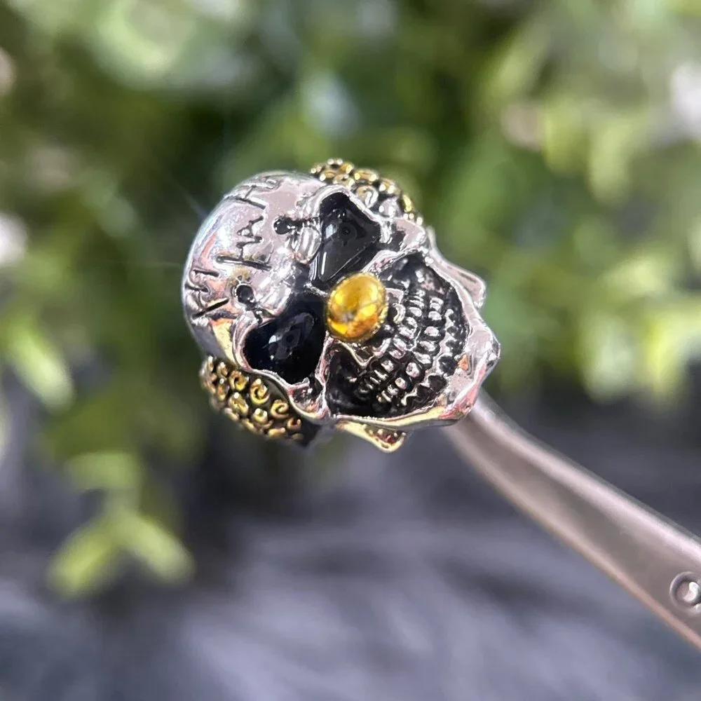 Yellow Nose‎ Smiling Skull Ring